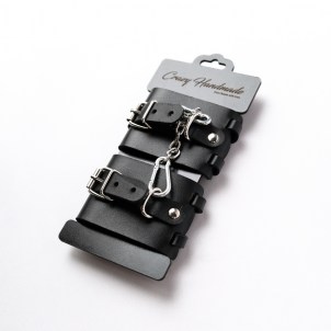 Наручники из черной кожи с креплением в виде веревочек Crazyhandmade