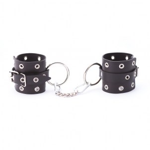 Однослойные наручники из натуральной кожи с люверсами Crazyhandmade